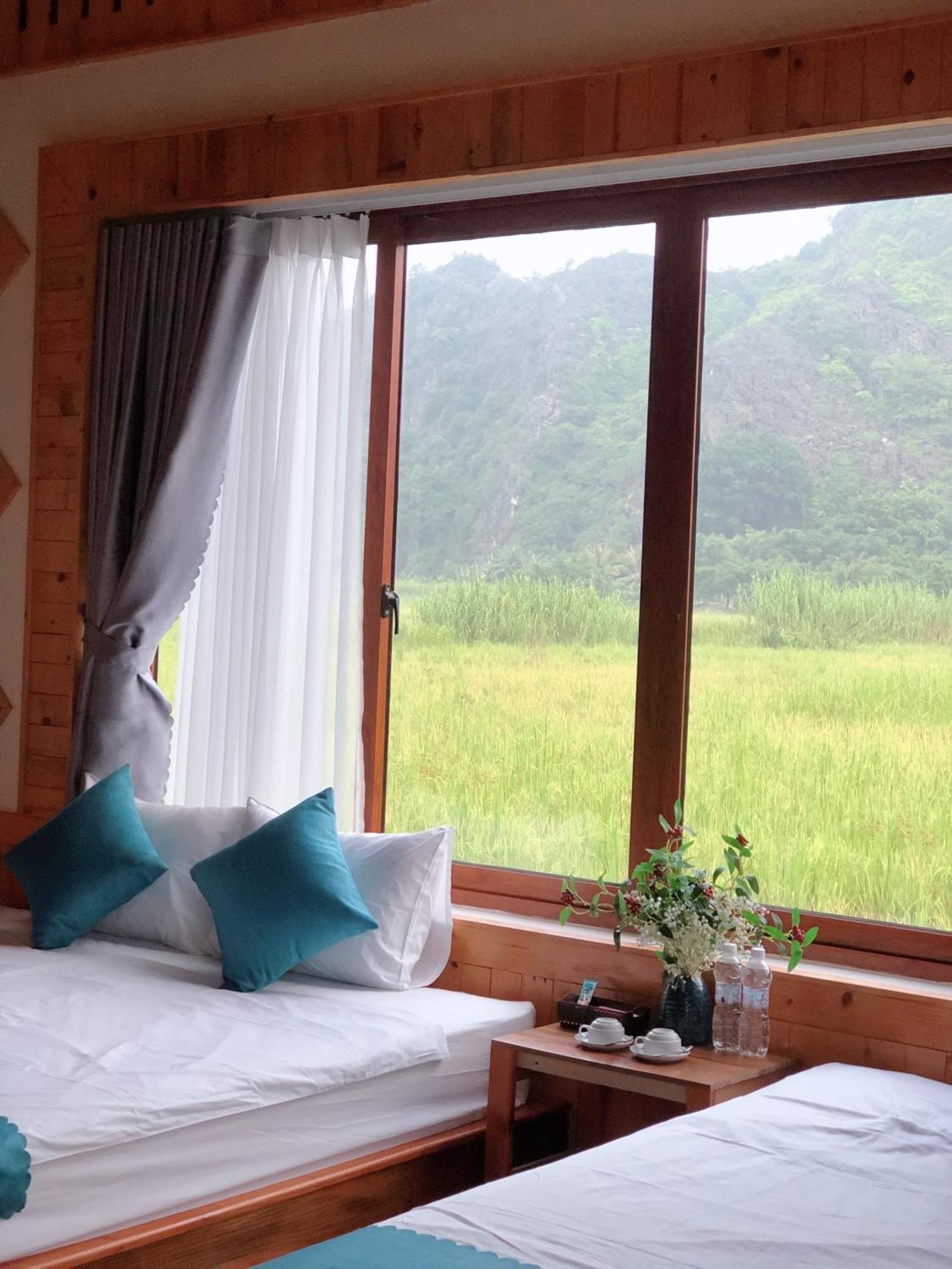 Rosa Garden Hotel นิญบิ่ญ ภายนอก รูปภาพ
