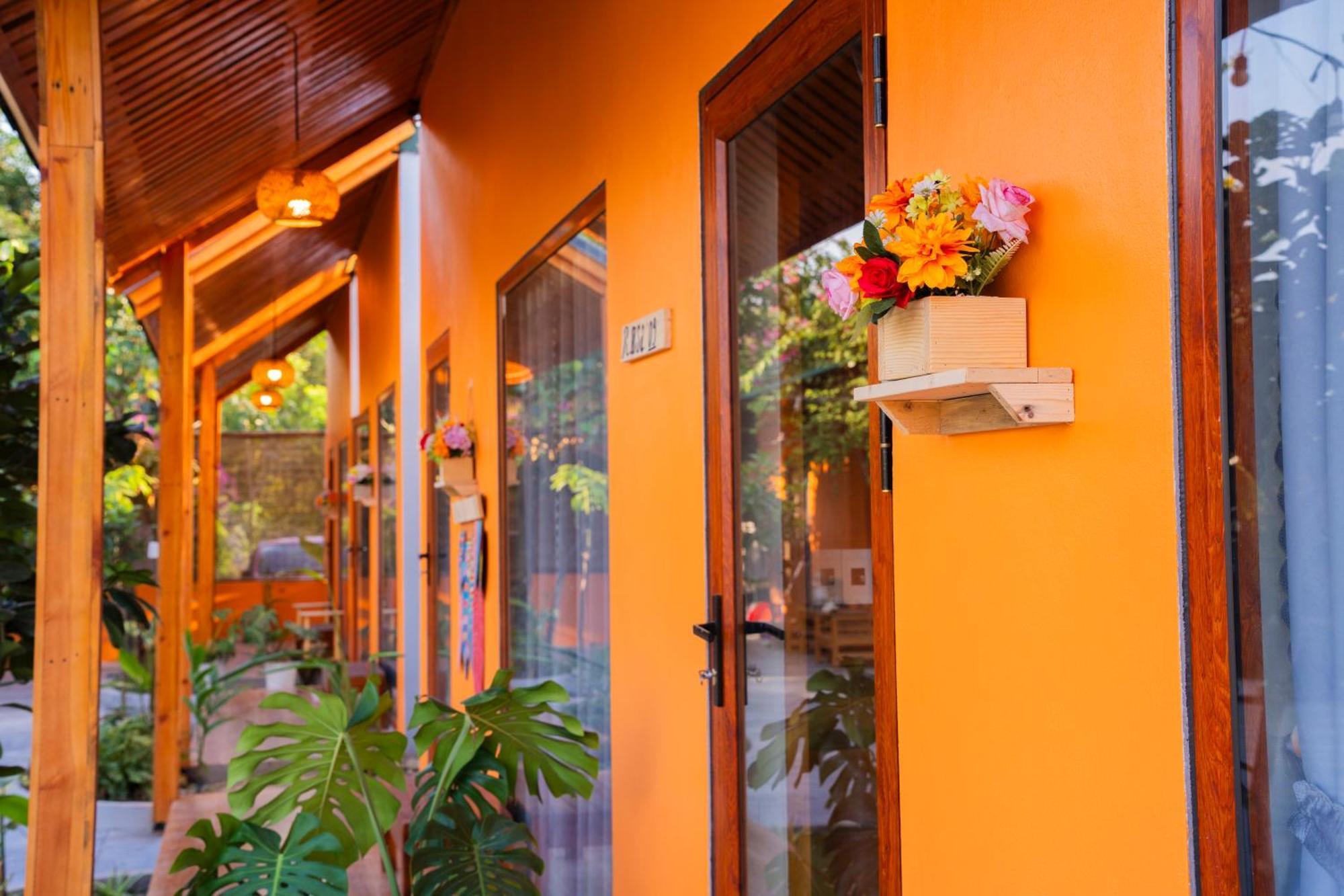 Rosa Garden Hotel นิญบิ่ญ ภายนอก รูปภาพ