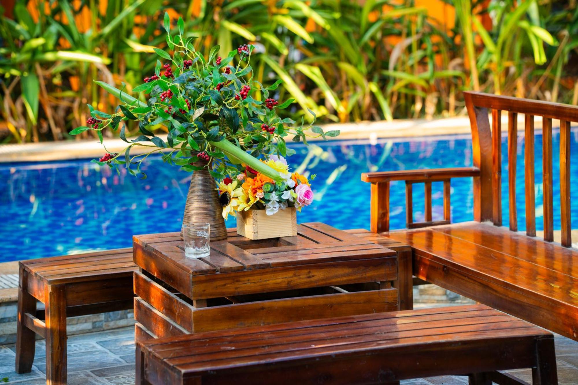 Rosa Garden Hotel นิญบิ่ญ ภายนอก รูปภาพ