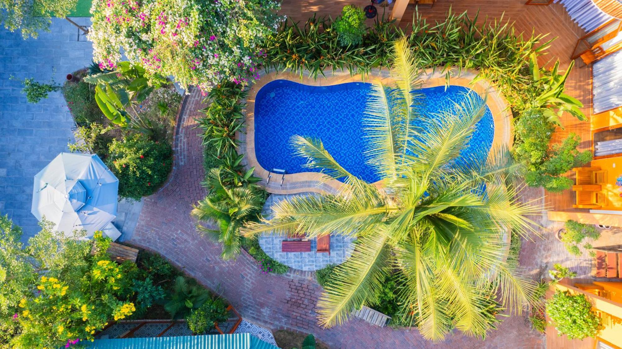 Rosa Garden Hotel นิญบิ่ญ ภายนอก รูปภาพ